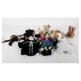Nine beanie babies, includes dogs, bears, and