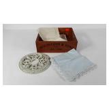 Decor fruit box, embroidered napkins and more,