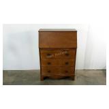 Fall front desk, includes key