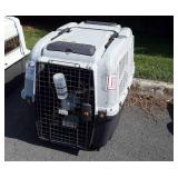 Skudo Pet Kennel, Large Size, with Kong Mat,