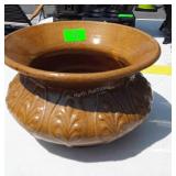 Early pottery Spittoon