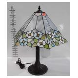 Leaded glass shade table lamp, stands 22" tall