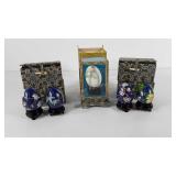 Decorative eggs with stands and boxes, includes