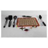 Kitchenwares, includes silpat perfect cookie mat,