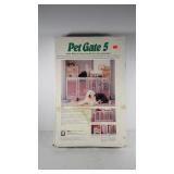 Pet gate 5, in box