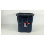 Rubbermaid plastic tote with lid, 18 gallon