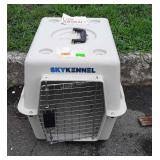 SkyKennel Small Animal Pet Carrier