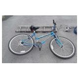 Magna Bicycle, Glacier Point, 15 SPD. Seat has