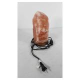Himalayan salt lamp, works