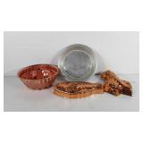 Bakeware, includes pie pan, jello mold, and two