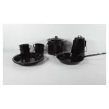 Enameled kitchenwares, includes four plates, four