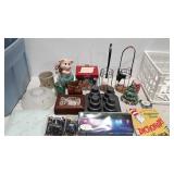 Mixed group, tote full of Spanish language Cat in