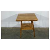 Table, 24 x 24 x 27, top is a little loose