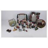 Group of decorative items, frames, plaques,