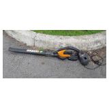 Worx battery powered blower with charger,