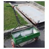 Scotts Drop Spreader, metal hopper