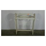 Country craft quilt stand, heart cut outs