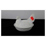 Westmoreland milk glass nesting hen, 7.5"