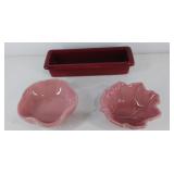 Three glazed pottery pieces, Henn, Roseville