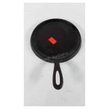 Griswold cast iron griddle, 8.5"