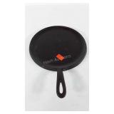Wagnerware cast iron griddle, 10.5"