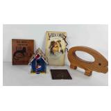 Home decor, includes welcome sign, Pepsi cola