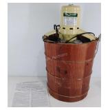 Electric White Mountain Ice cream maker with
