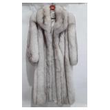 Rosendorf/Evans fur coat, size 12, has small rip