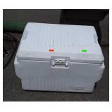 Rubbermaid cooler, is missing front latch