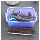 Small purple tote, broom head