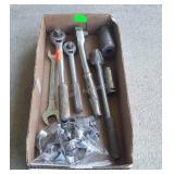 Box flat of sockets and ratchets