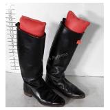 Pair of English Hunter Jumpers Boots, used size