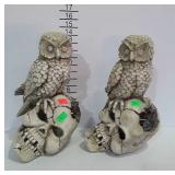 Seasonal decor statues, pair of