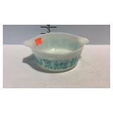 Pyrex 6" tab handle casserole dish with Amish