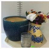 Home decor - floral vase with arrangement, 11"
