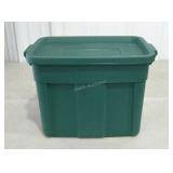RUBBERMAID ROUGHNECK tote with lid. 18 gallon.