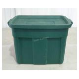 RUBBERMAID ROUGHNECK tote with lid. 18 gallon.