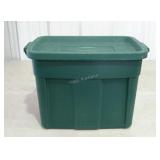RUBBERMAID ROUGHNECK tote with lid. 18 gallon.