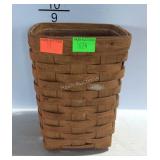 1996 Longaberger basket with protector - no liner