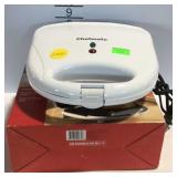 Chefmate 2-Slice Sandwich Maker, unused with box-