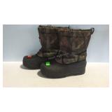 Muck boots with camo shafts, size 5 - gently used