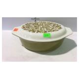 Pyrex, 2-1/2 qt oval casserole dish with opal