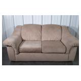 La-Z-Boy Loveseat tan microfiber Upholstered