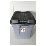 RUBBERMAID  ROUGHNECK tote with lid, 24 gallon