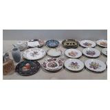 Chinaware, includes decorative plates with fruit