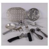 Kitchen essentials, ice cream scoops, little pie