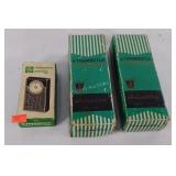 Transistor transceiver radio, 1 does have damage.