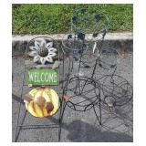 4pc Gardening planters decor lot