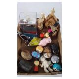 Mixed lot, includes painted rocks, owls,