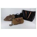 Group of ladies leather/leather look handbags,